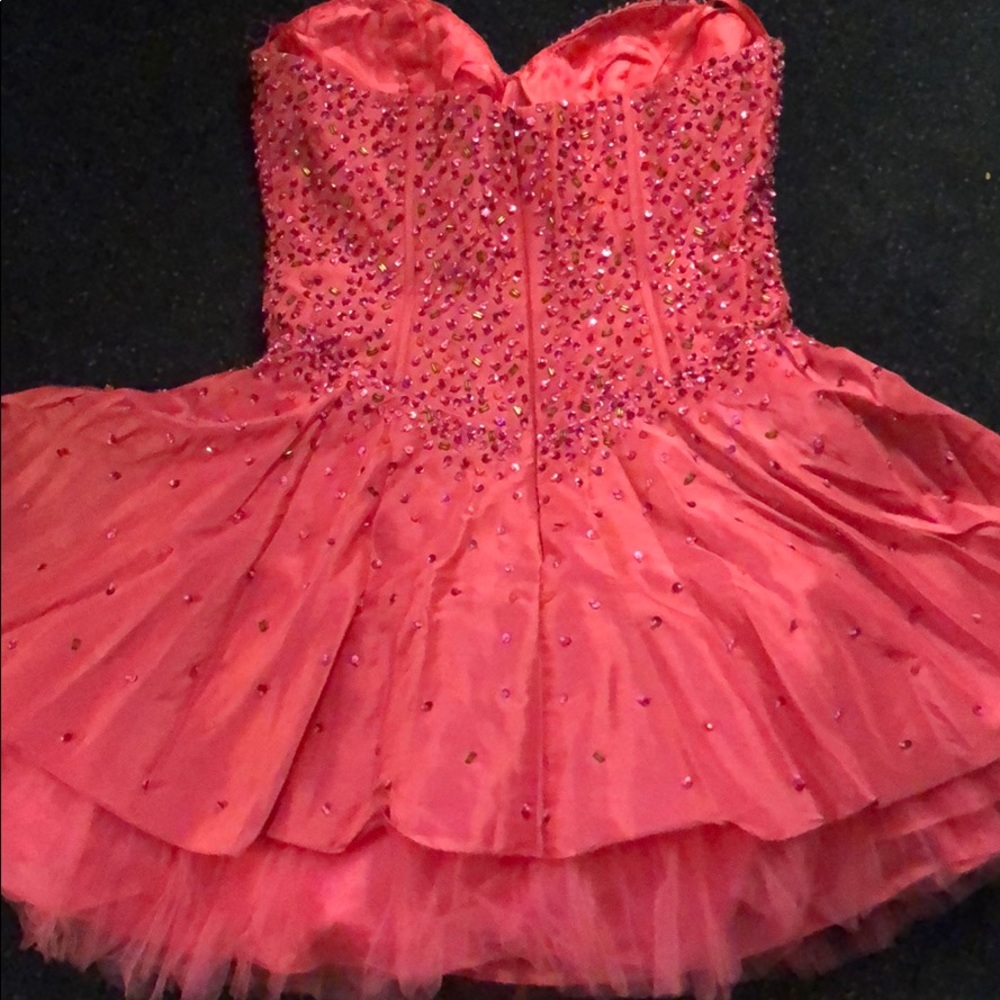 Prom dress - Picture 4 of 5